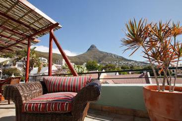 تختخواب و صبحانه Sweet Ocean View Guesthouse