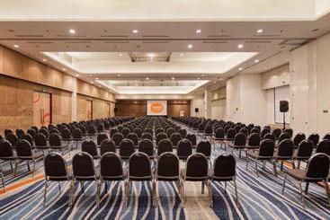 Harris Hotel And Conventions Kelapa Gading Jakarta