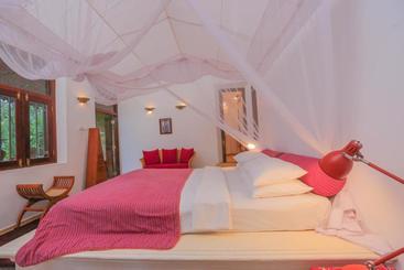 هتل Apa Villa Illuketia