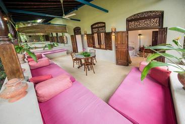 هتل Apa Villa Illuketia
