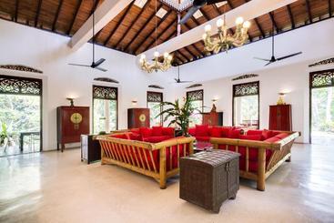 هتل Apa Villa Illuketia