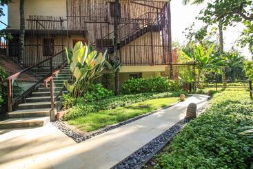 Kupu Kupu Jimbaran Beach Hotel & Spa By L’occitane