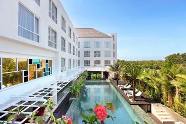هتل Mercure Bali Harvestland Kuta