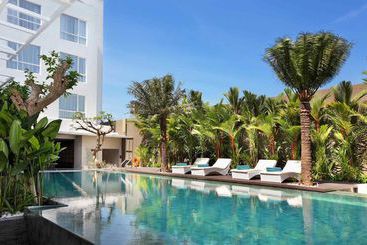هتل Mercure Bali Harvestland Kuta