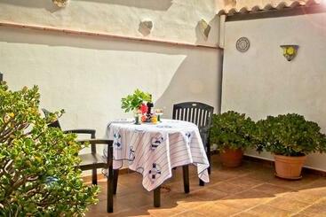 پانسیون Casa Buganvilla