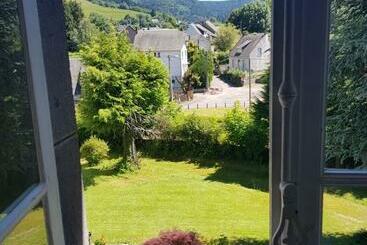 تختخواب و صبحانه Domaine Les Pradets