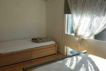 پانسیون Dianella Budget Rooms Happy Place To Stay