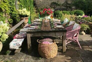 Pytts House Boutique Bed & Breakfast