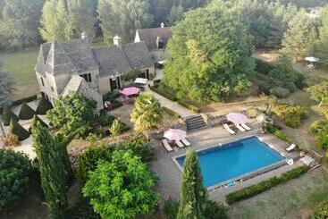 膳宿费 Manoir Du Rieu