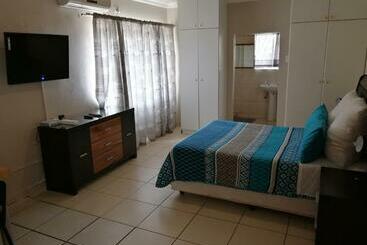 پانسیون Tropical Paradise Guest House