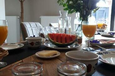 تختخواب و صبحانه Bed En Breakfast Het Oelenest