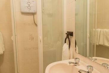 Dorney S B&b