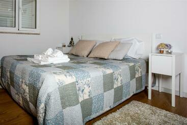 تختخواب و صبحانه Casa Amarela