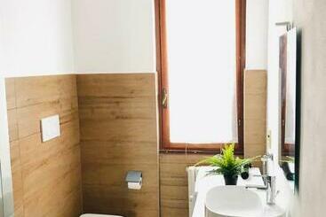 تختخواب و صبحانه Conte Durini Apartments & Rooms