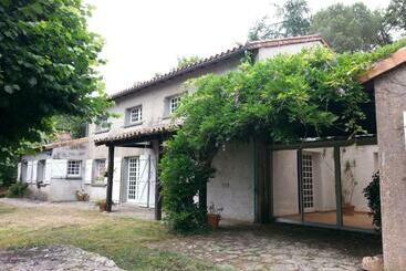 ベッドアンドブレックファースト Maison D Hôtes Les Beaux Chenes