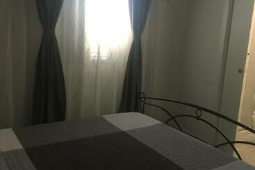 پانسیون Aeroporto Bellini Rooms