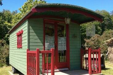 Bed and Breakfast Roulotte Coin De Nature