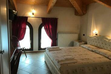 הוסטל Locanda La Posta Nöa   B&b