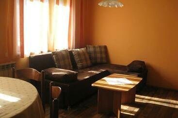 پانسیون Apartments And Rooms Oasis Of Peace