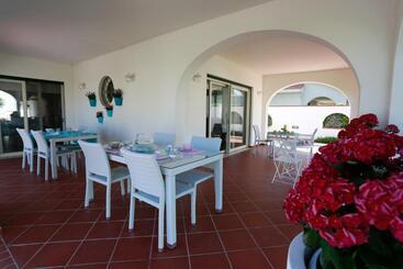 펜션 L Ippocampo Guest House