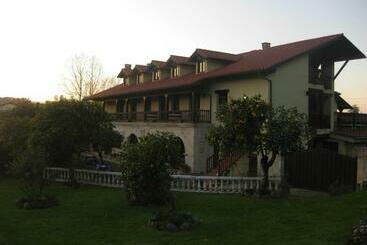 Apartamentos La Ceña