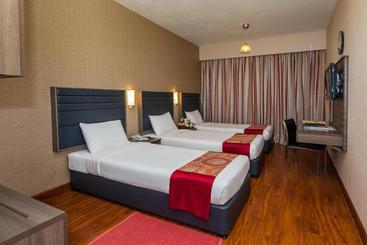 هتل Oasis Deira
