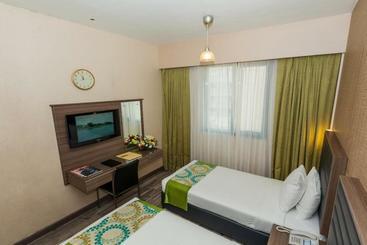 هتل Oasis Deira