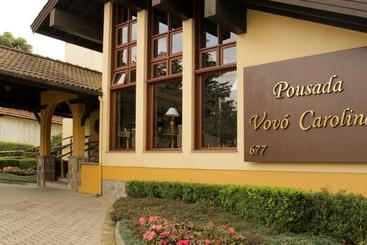 هتل Pousada Vovó Carolina