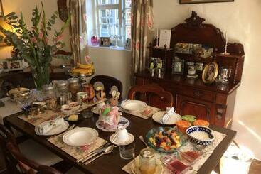 Bed and Breakfast Vine Cottage