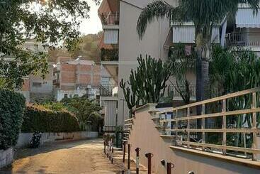 هتل آپارتمان Bouganville Residence