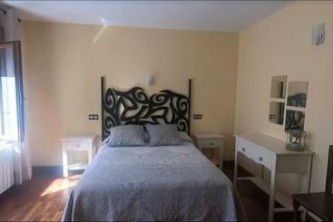 پانسیون Hostal Plaza Mayor