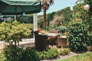 פנסיון Terra Vivaz   Ribeira Cottage
