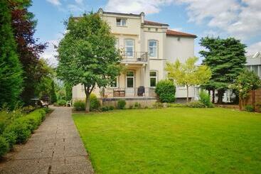 پانسیون Einzigartige Jugendstil Villa Im Herzen Von Kassel
