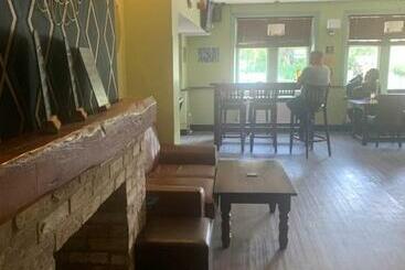 پانسیون Ivy Green Inn