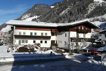 پانسیون Gästehaus Anna