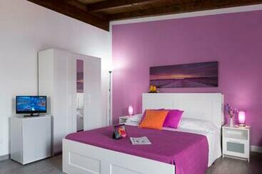 پانسیون Arricàmpati Airport Rooms & Bringo Car Rental