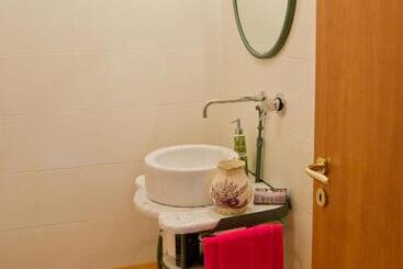 膳宿费 La Piccola Casa Del Cinema