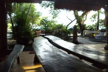 هاستل Topi Inn