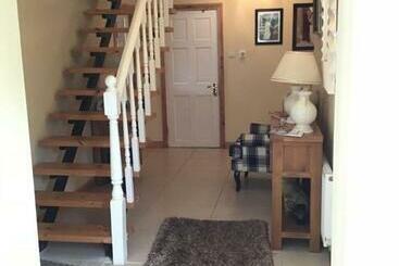 تختخواب و صبحانه Blakehill House