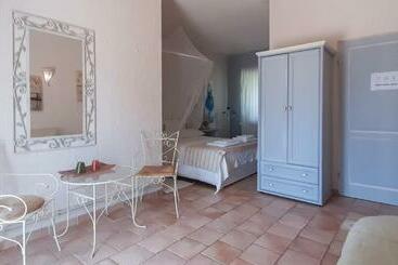 تختخواب و صبحانه Poggio Bellavista
