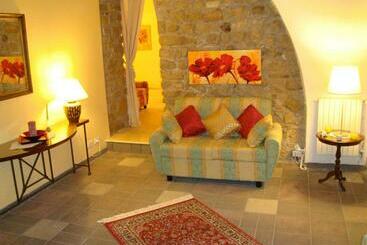 پانسیون Appartamento Antica Acropoli