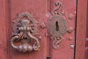 تختخواب و صبحانه Le Relais De Saint Jacques