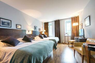 پانسیون Les Chambres De L Ecrit Vin   En Plein Coeur Du Centre Ville