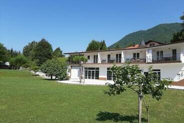 پانسیون Apartments Reida