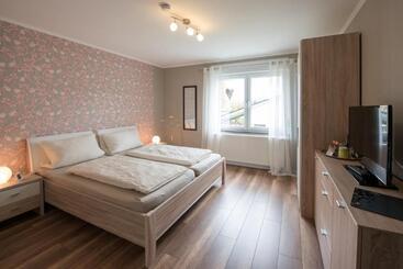 ベッドアンドブレックファースト Gästehaus Eifelzauber