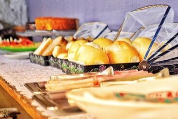 膳宿费 Coco Bambu Cambury