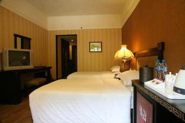 هتل Holiday Inn Jiuzhai Jarpo
