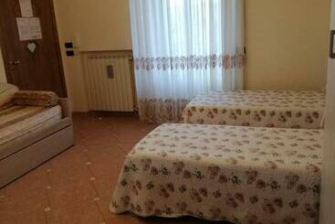تختخواب و صبحانه Dimora Antonianna In Valle D Itria