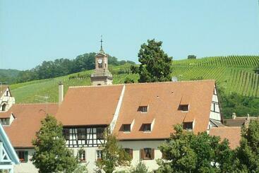 تختخواب و صبحانه Chambres D Hotes Du Vignoble