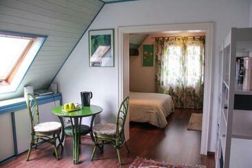 تختخواب و صبحانه Chambres D Hotes Du Vignoble